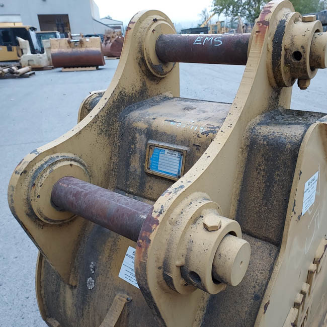 Used BUCKET & ADJUSTER GRP 1066760 9